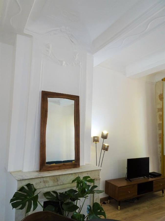 Blue Fountain Luxueux Studio Aix Centre Historique -Wifi-Smart Tv- آيكس أومبروفينس المظهر الخارجي الصورة