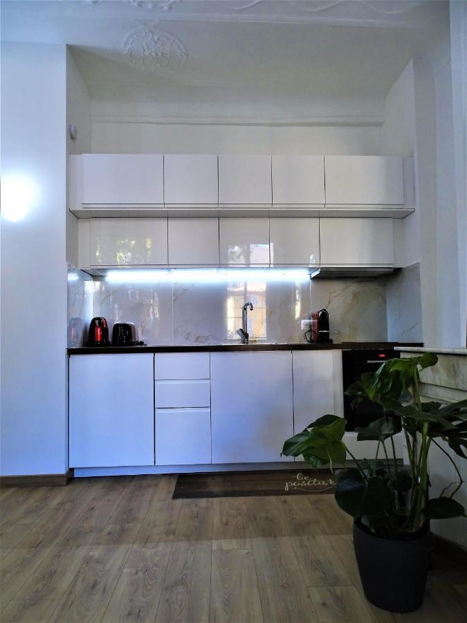 Blue Fountain Luxueux Studio Aix Centre Historique -Wifi-Smart Tv- آيكس أومبروفينس المظهر الخارجي الصورة