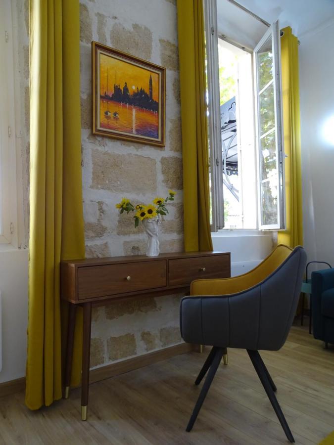 Blue Fountain Luxueux Studio Aix Centre Historique -Wifi-Smart Tv- آيكس أومبروفينس المظهر الخارجي الصورة